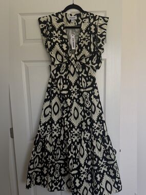 Steve Madden Black & Cream IKAT Maxi Dress NWT